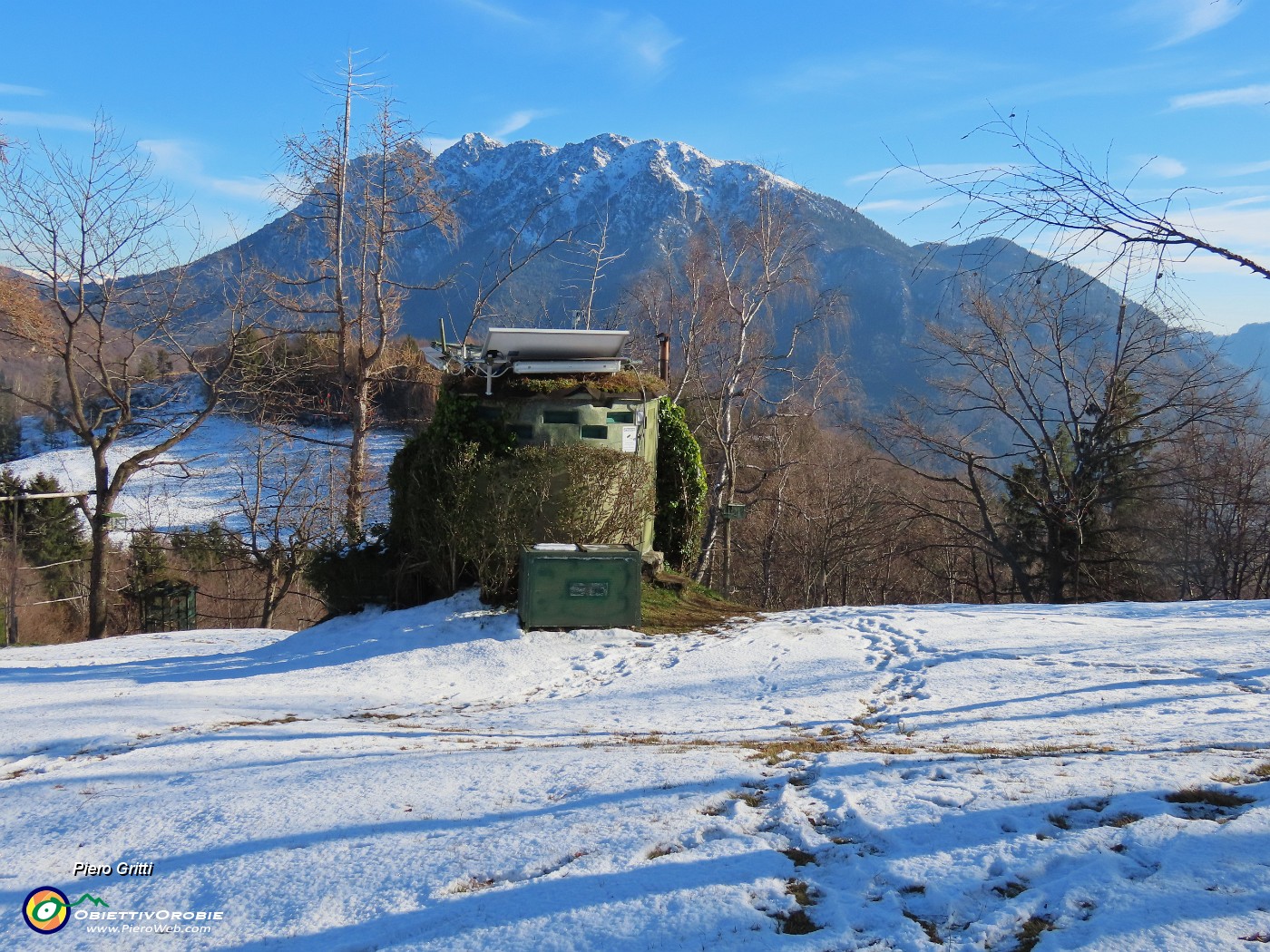 19 Bel capanno di caccia con vista in Alben.JPG